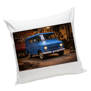 Poduszka z samochodem ŻUK w garażu Klasyk PRL